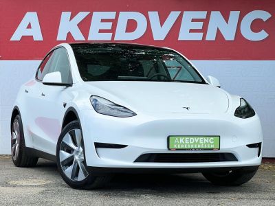 TESLA MODEL Y RWD (Automata) 87e km. Ryzen processzor. 2031-ig garanciális. téli-nyári kerékszett!