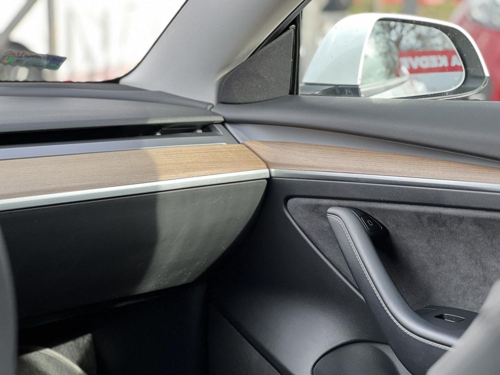 TESLA MODEL 3 Long Range AWD (Automata) 500km-es hatótáv. mátrix LED. garanciális. hőszívattyú. 4 évszakos gumik!