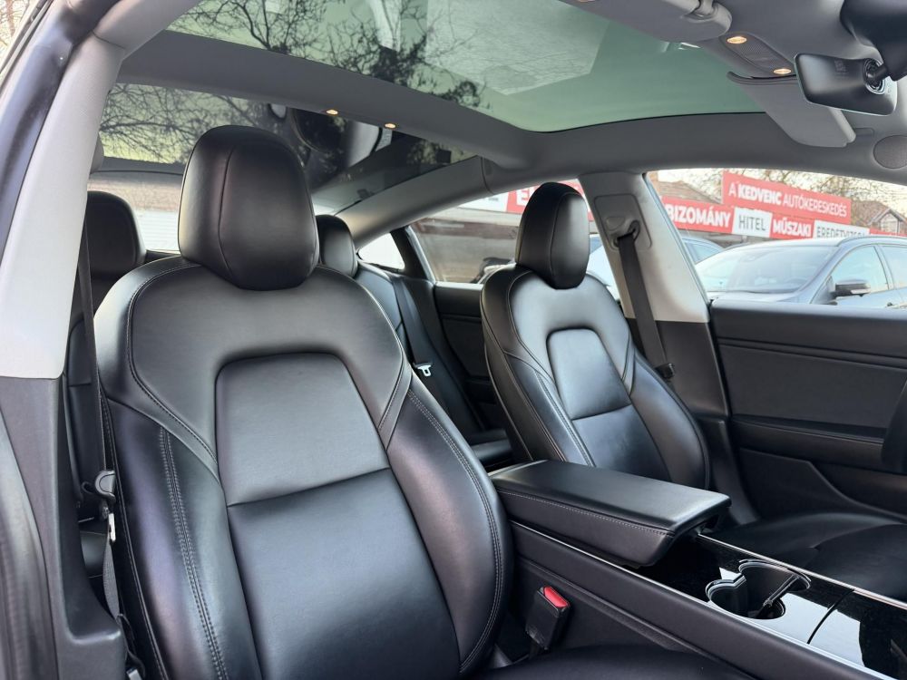 TESLA MODEL 3 Long Range AWD (Automata) Azonnal elvihető. Magyar rendszámos!