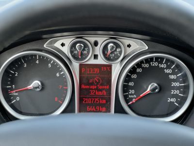 FORD KUGA 2.5T Titanium Individual 4WD (Automata) Magyarországi. 4 évszakos gumik. világos belső. vezérlés cserélve!