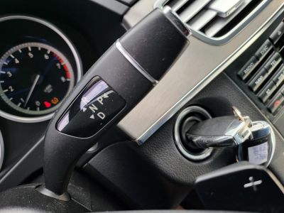 MERCEDES-BENZ E-OSZTÁLY E 200 Avantgarde (Automata) Napfénytető Ülésfűtés F1 váltó Bőr belső A legjobb áron!