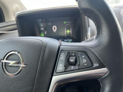 OPEL AMPERA E-Pioneer (Automata) 50km-es elektromos hatótáv. BOSE. 4 évszakos gumik. Rendszeresen karbantartott!