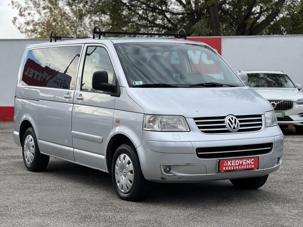 VOLKSWAGEN TRANSPORTER 2.5 TDI Mixto 'D.kab' AXE motorkód. 2.1T vonóhorog. klíma. tetőcsomagtartó. 2 gyári kulcs!