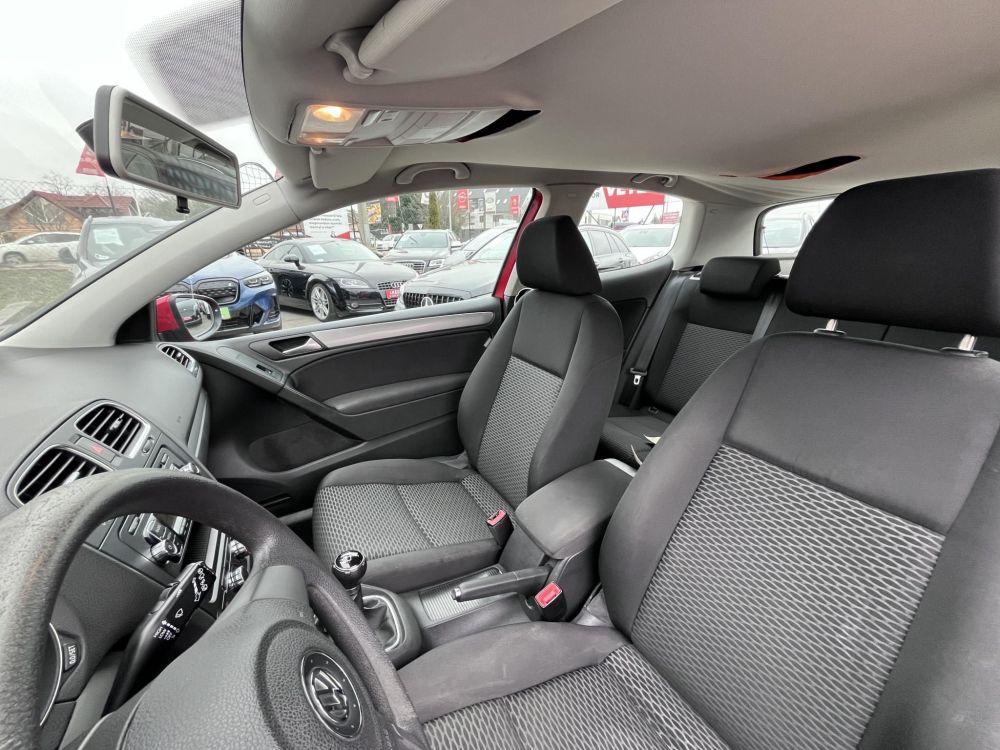 VOLKSWAGEN GOLF 1.4 Trendline Fűthető. állítható ülés