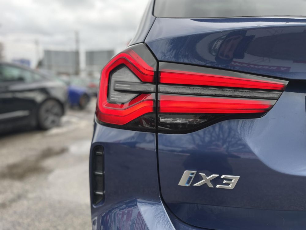 BMW IX3 73,9kWh M-sport Carplay Panoráma tető! ÁFÁS-ÁR!