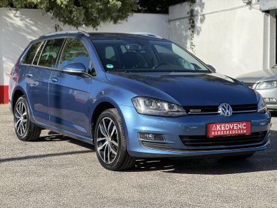 VOLKSWAGEN GOLF VII Variant 2.0 TDI Comfortline 4Motion Dynaudio HIFI. végig vezetett szervízkönyv