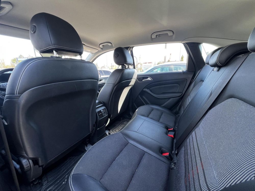 MERCEDES-BENZ B 250 E (Automata) 94e km. téli-nyári gumi. kamera. 2 gyári kulcs!