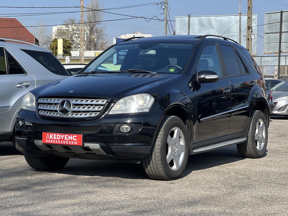 MERCEDES-BENZ ML 320 CDI (Automata) 4MATIC 3.5T vonóhorog. napfénytető. ülésfűtés. nem légrugós!