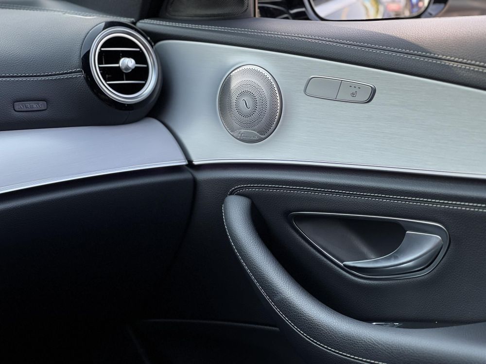 MERCEDES-BENZ E 300 de T 9G-TRONIC Plug-in hybrid AMG WIDESCREEN. Burmester hifi. Carplay. Adaptív tempomat