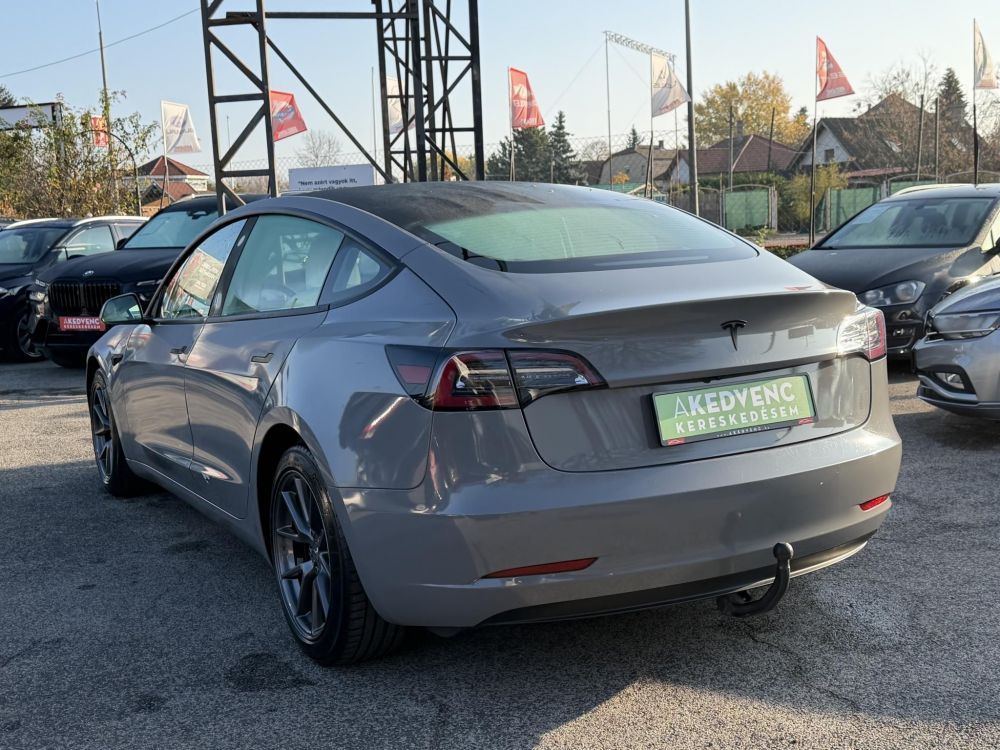 TESLA MODEL 3 Long Range AWD (Automata) FSD. FEHÉR BELSŐ. Perf BOOST. garanciális. hőszivattyú. vonóhorog!