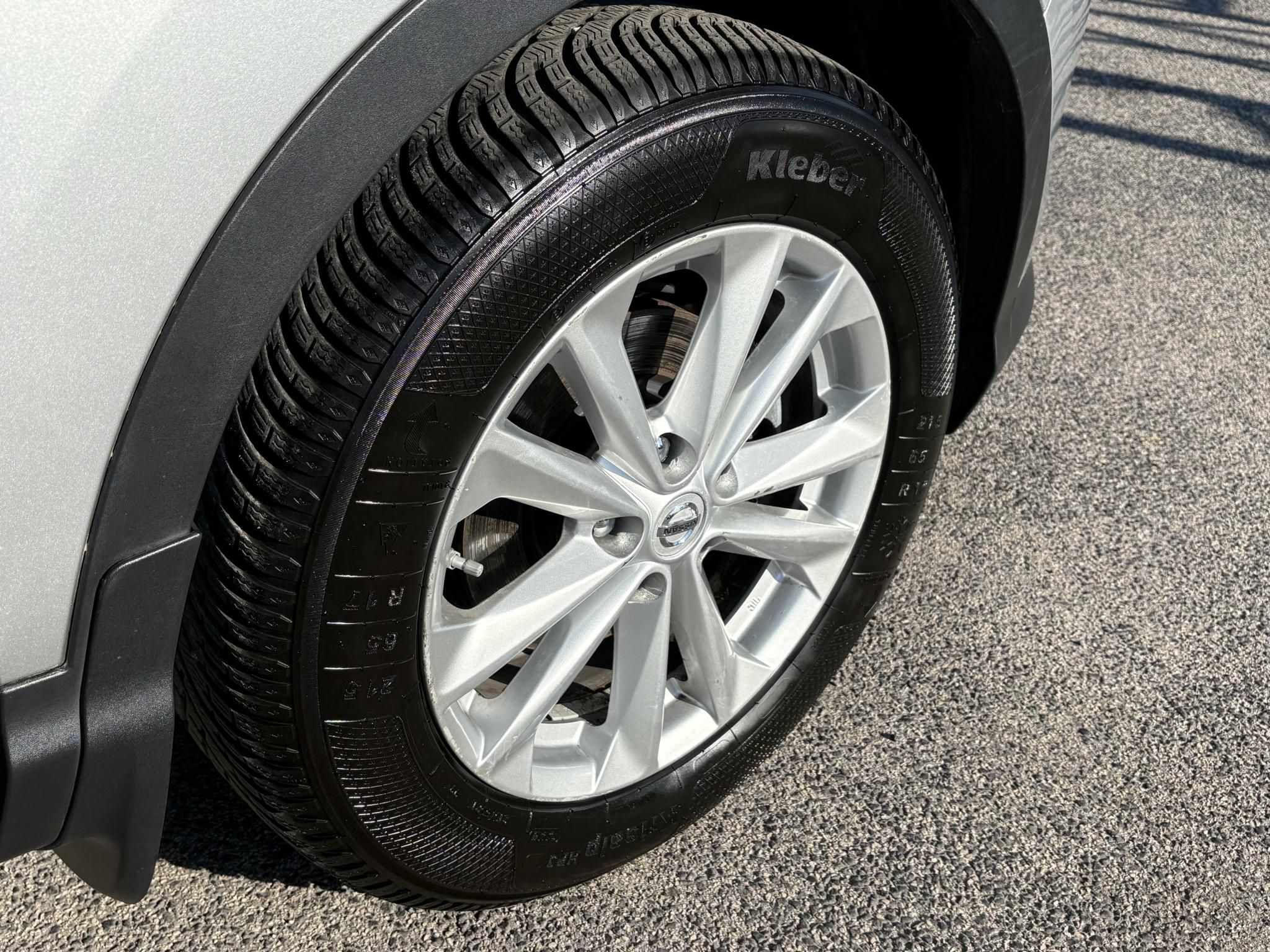 NISSAN QASHQAI 1.6 dCi Tekna 4WD 119e km. LED Tempomat Bluetooth Digitklíma MEGKÍMÉLT állapot!