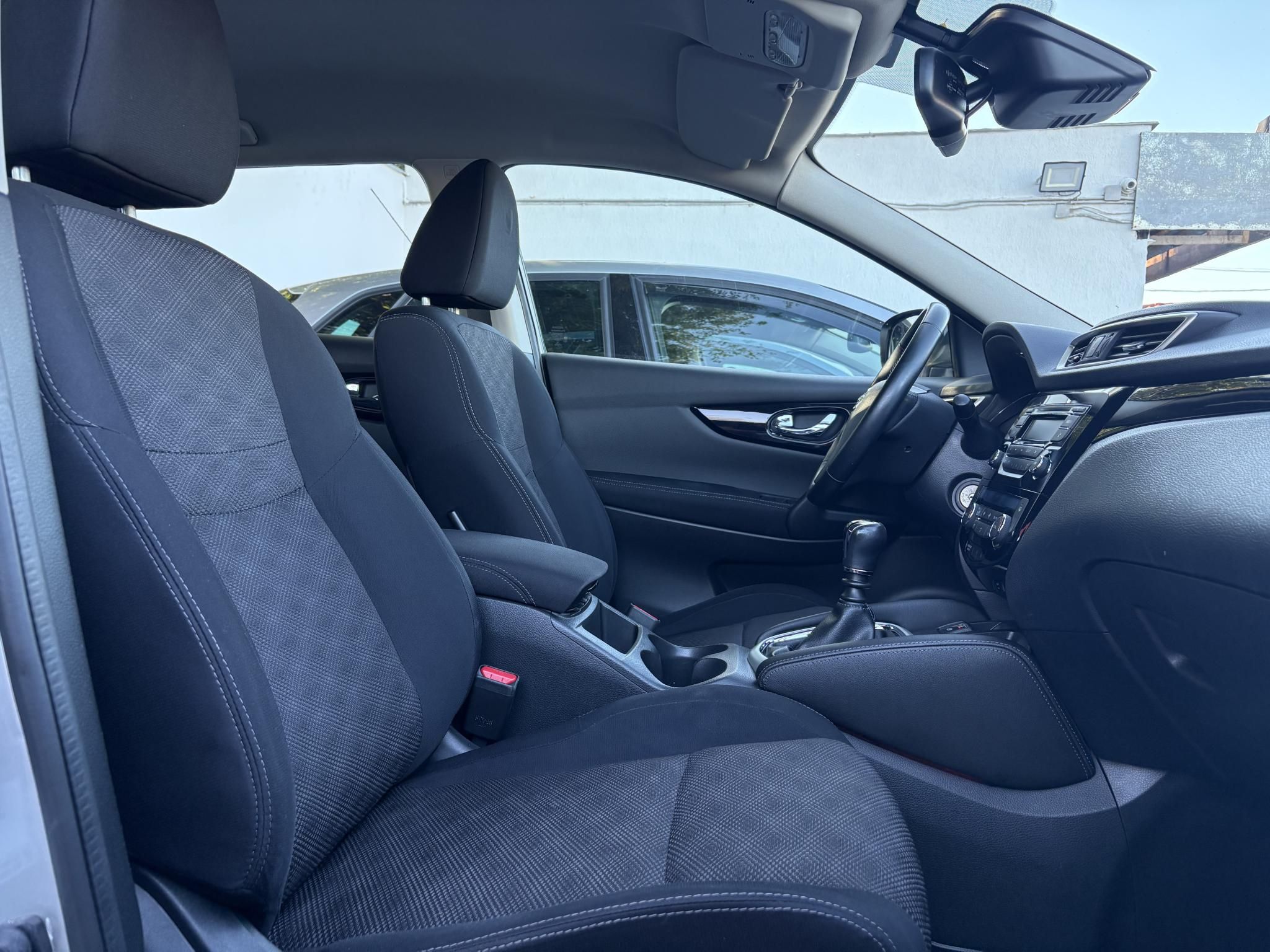 NISSAN QASHQAI 1.6 dCi Tekna 4WD 119e km. LED Tempomat Bluetooth Digitklíma MEGKÍMÉLT állapot!