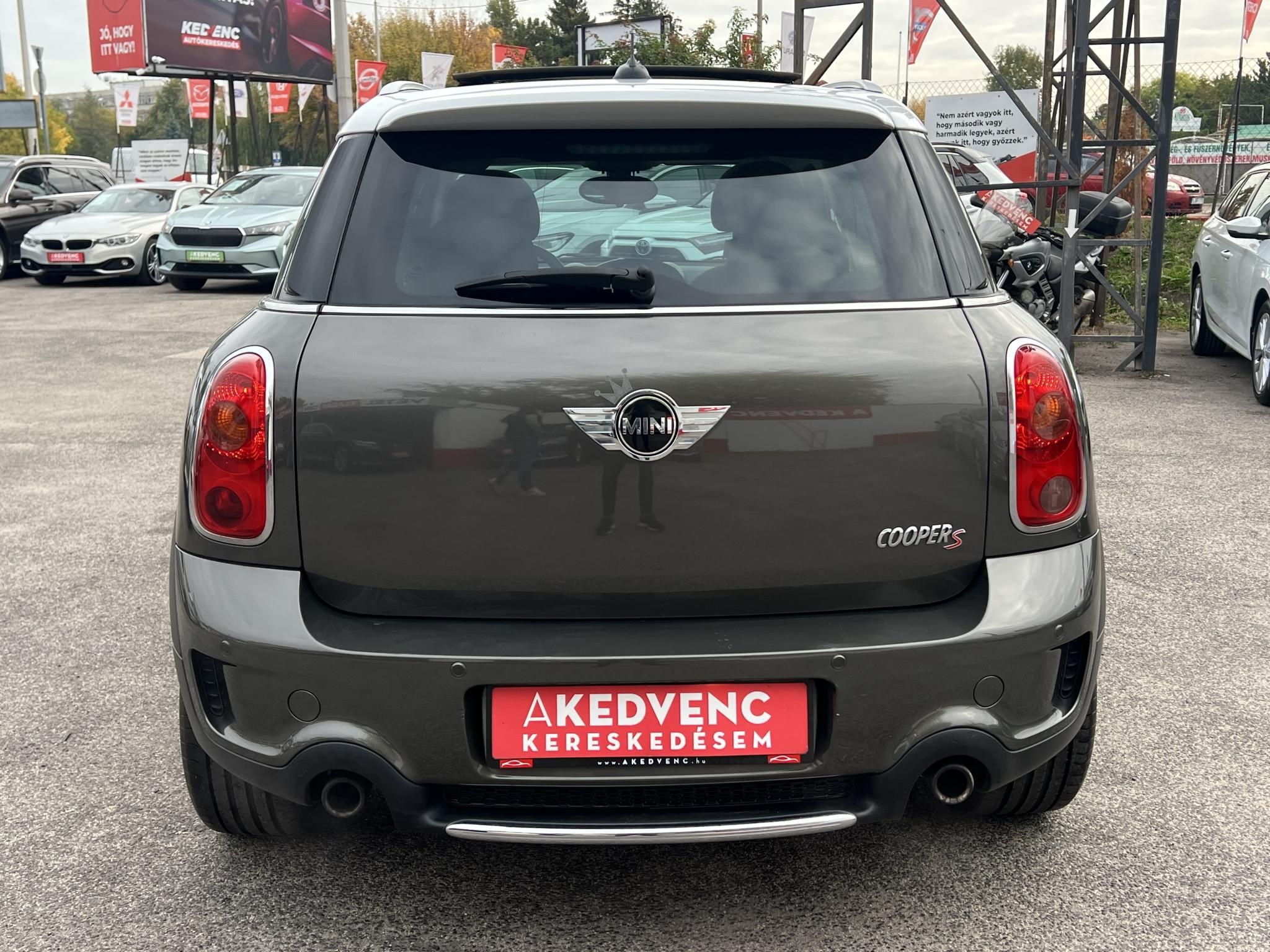 MINI COUNTRYMAN Cooper1.6 S ALL4 (Automata) Magyarországi Xenon Panorámatető Ülésfűtés Tempomat Kormányváltó