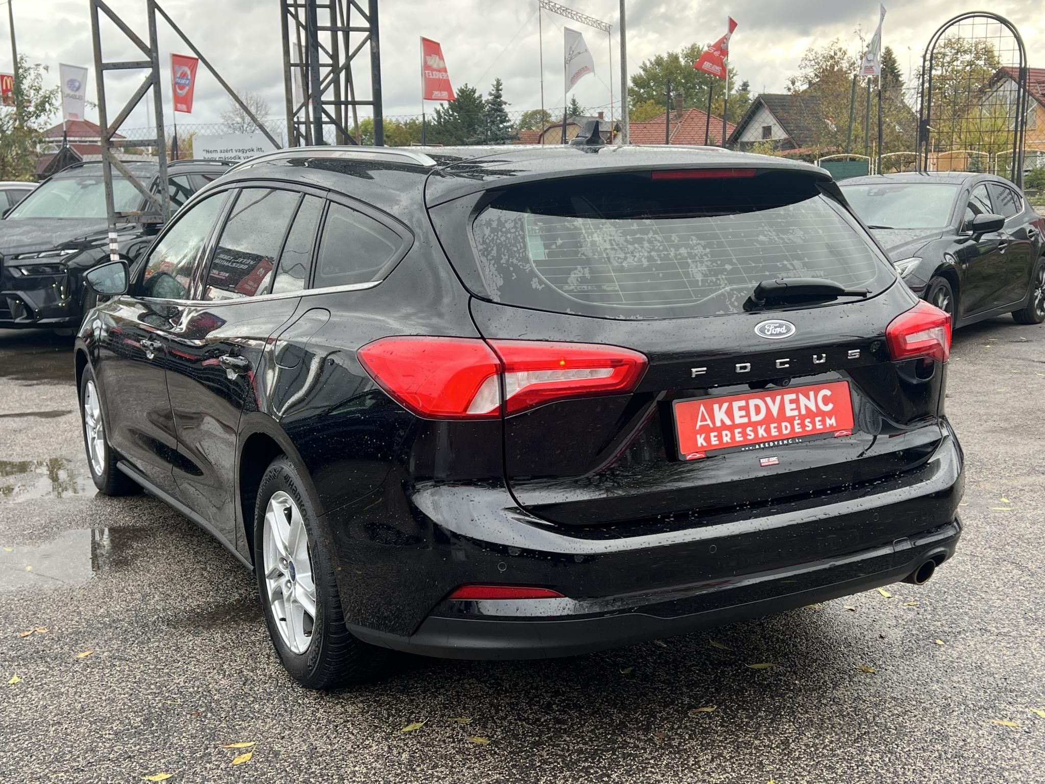 FORD FOCUS 1.0 EcoBoost Connected M.o.-i. 1.tul. Márkaszervizelt! Carplay