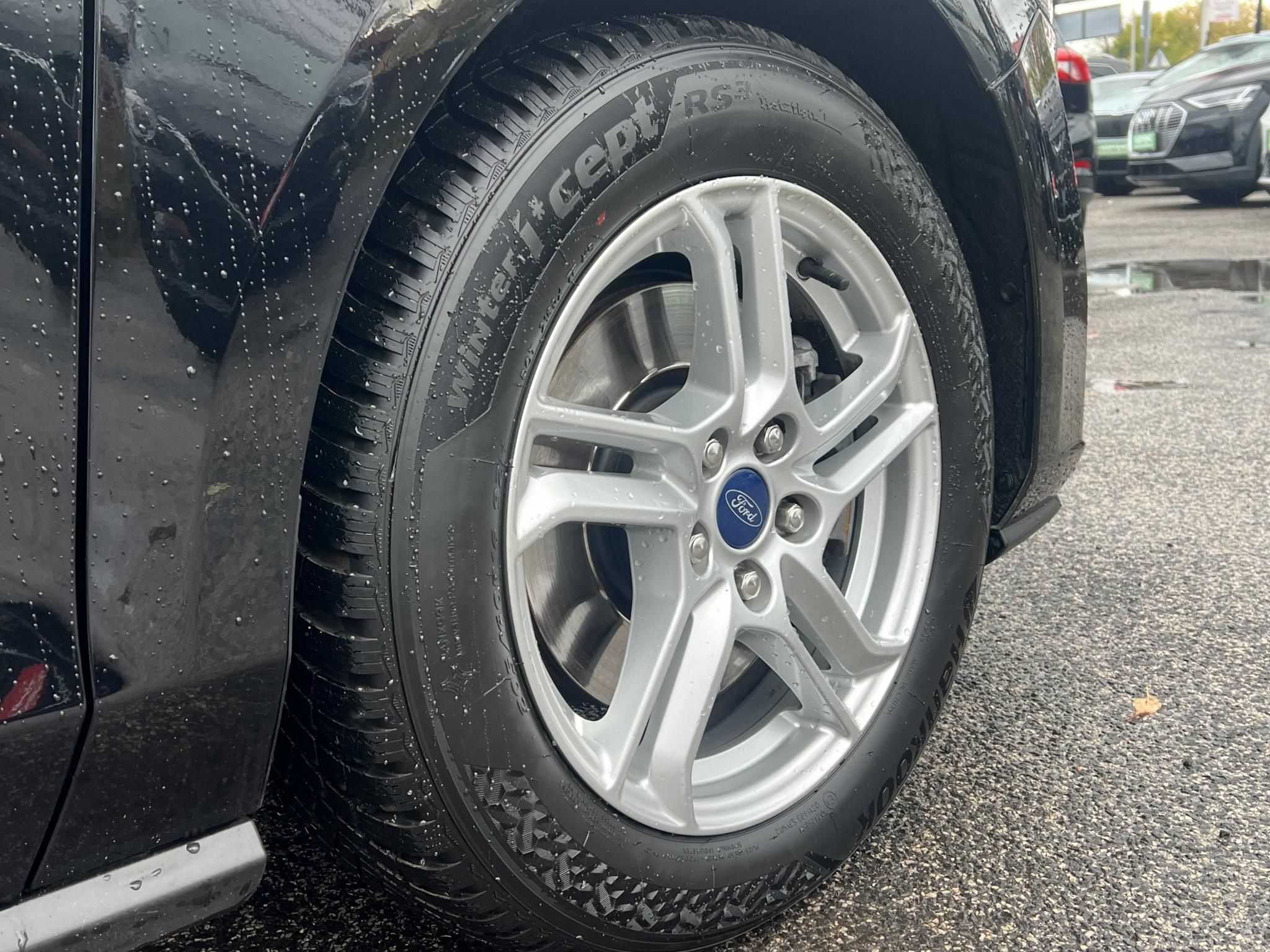 FORD FOCUS 1.0 EcoBoost Connected M.o.-i. 1.tul. Márkaszervizelt! Carplay