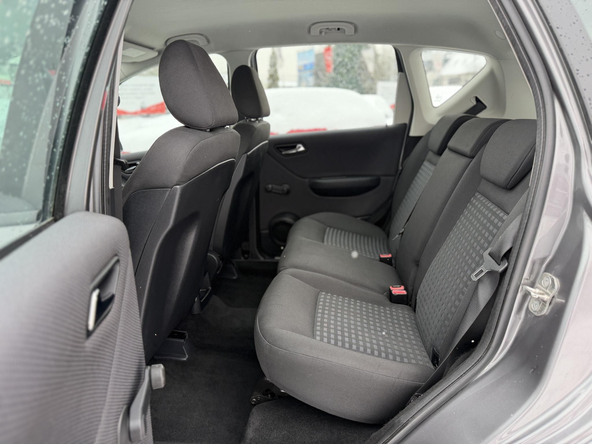 MERCEDES-BENZ A 180 BlueEFFICIENCY Elegance EURO5 156e km. megkímélt állapot. klíma ülésfűtés 2 gyári kulcs