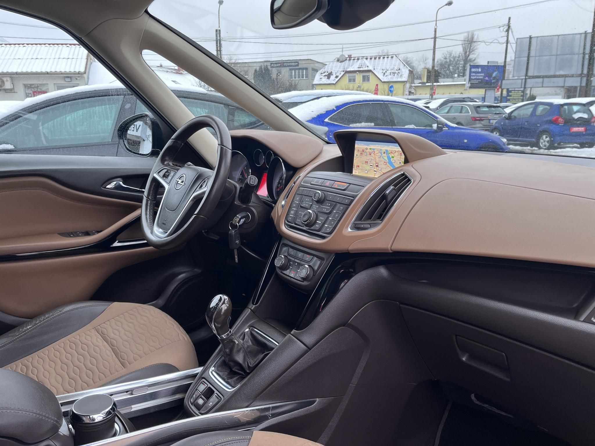 OPEL ZAFIRA TOURER 1.6 CDTI Edition (7 személyes ) Extra beltér! Klíma Tempomat Bluetooth Navi!