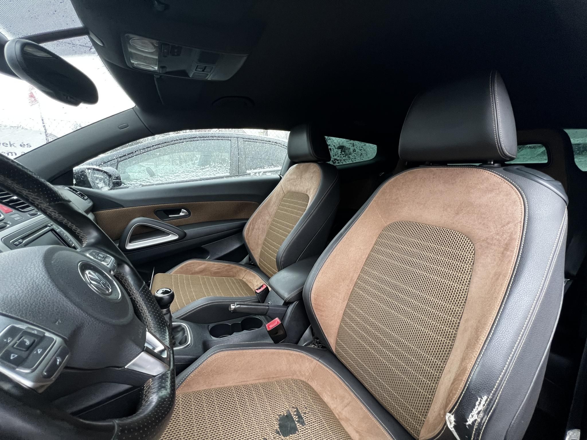 VOLKSWAGEN SCIROCCO 2.0 CR TDI Klíma Tempomat Bluetooth Multi kormány!