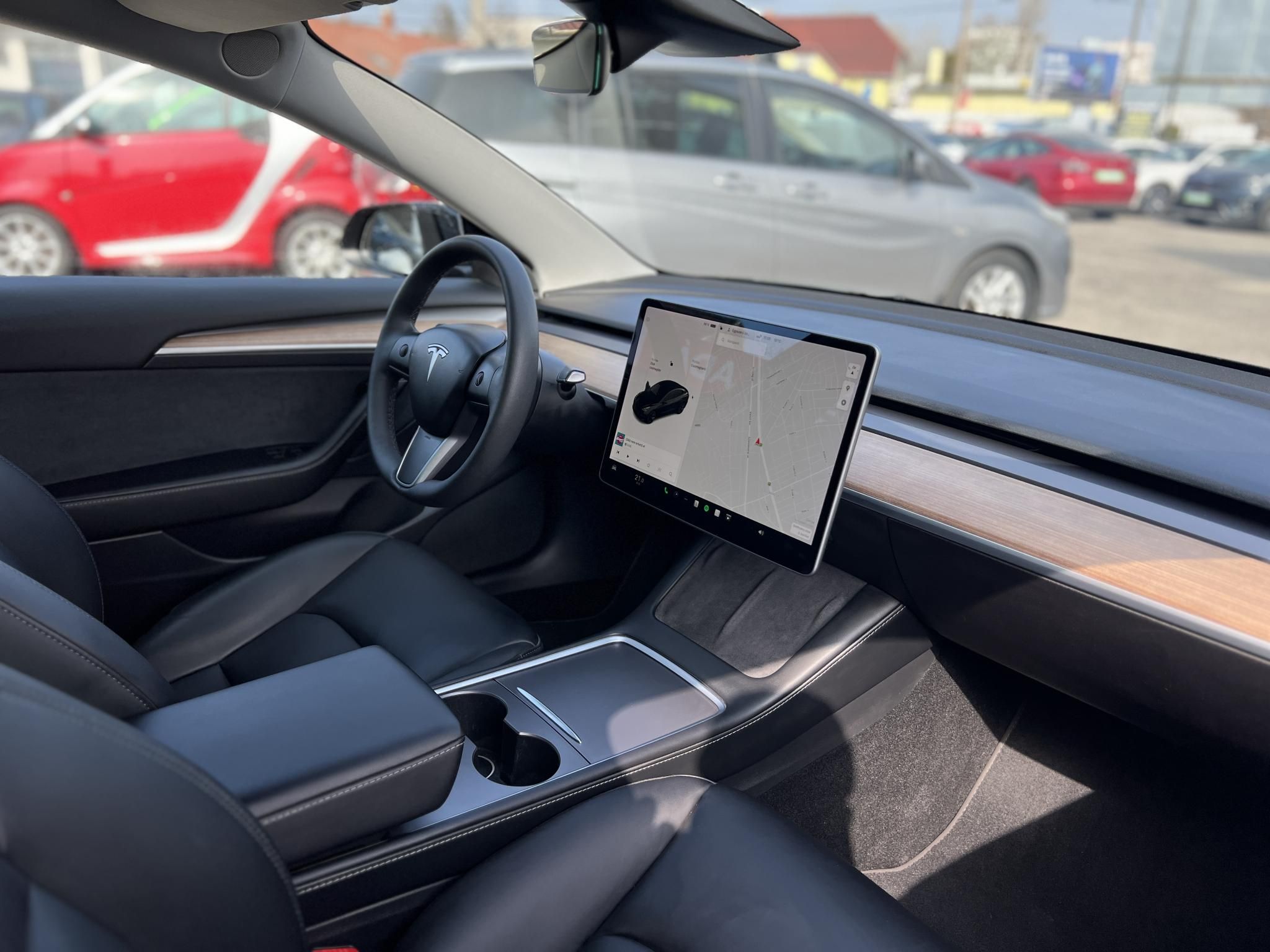 TESLA MODEL 3 Long Range AWD (Automata) 50e km. hőszivattyú. téli-nyári kerékszett