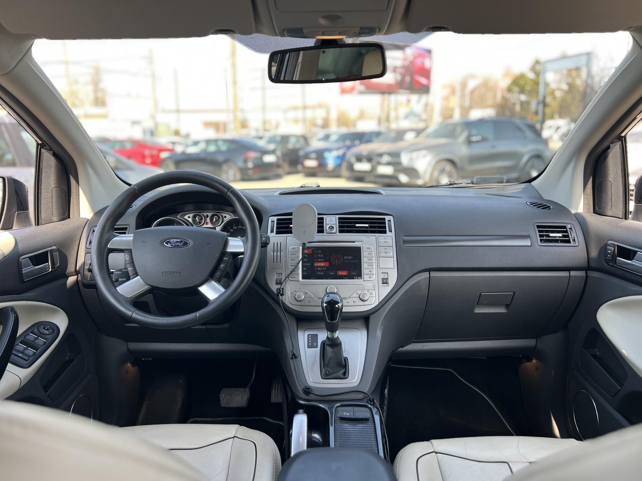 FORD KUGA 2.5T Titanium Individual 4WD (Automata) Magyarországi. 4 évszakos gumik. világos belső. vezérlés cserélve!