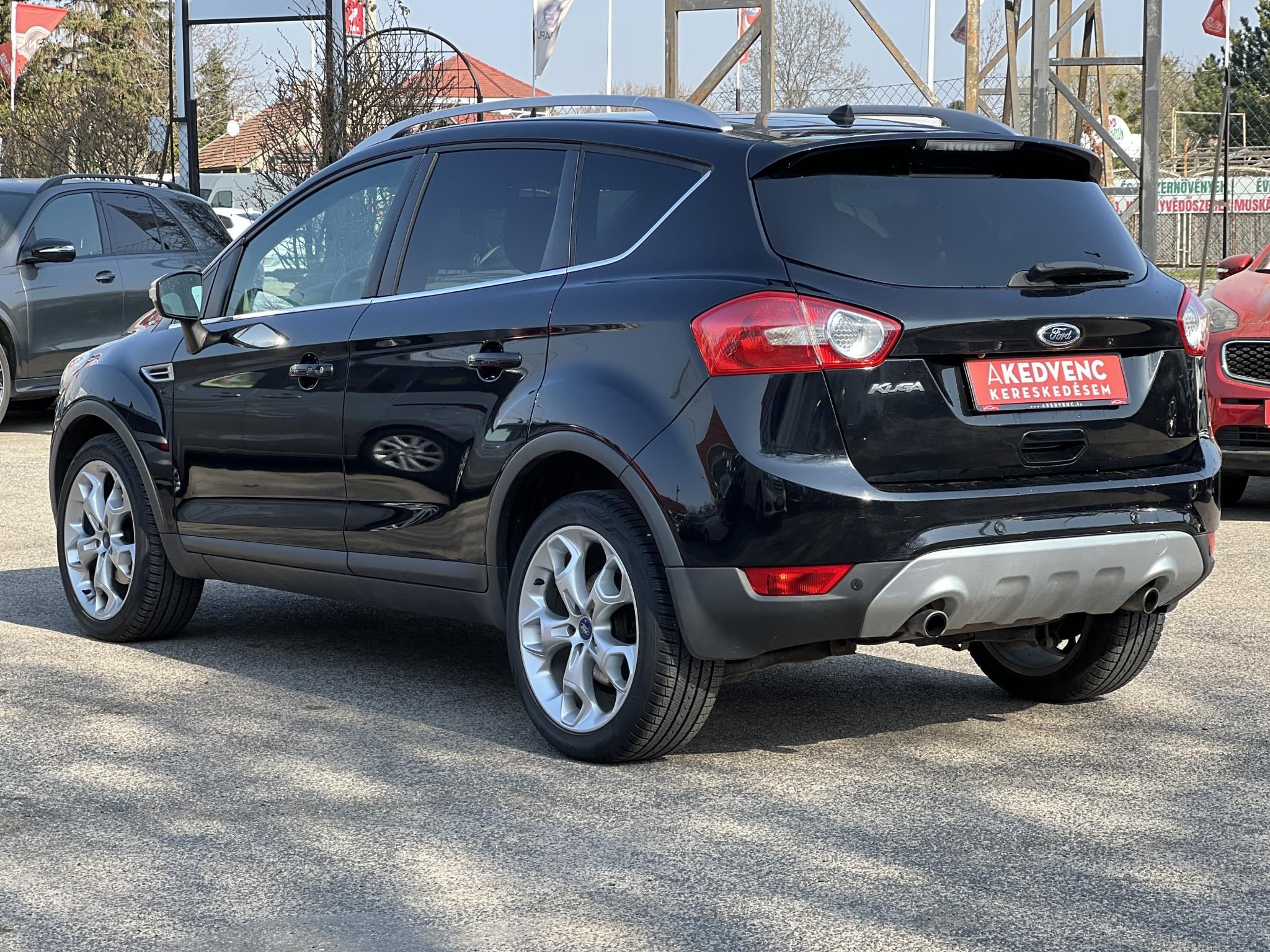 FORD KUGA 2.5T Titanium Individual 4WD (Automata) Magyarországi. 4 évszakos gumik. világos belső. vezérlés cserélve!