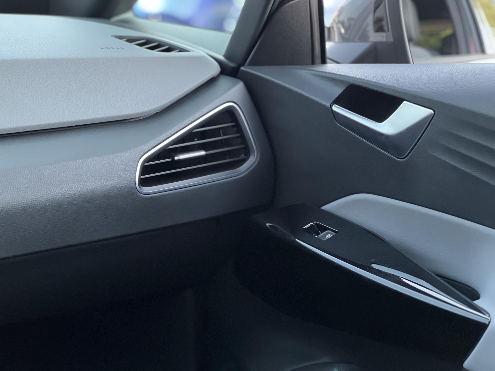 VOLKSWAGEN ID.3 77kWh PRO S HEAD-UP DISPLAY. IQ LIGHT. CARPLAY. MASSZÁZS. 500KM HATÓTÁV