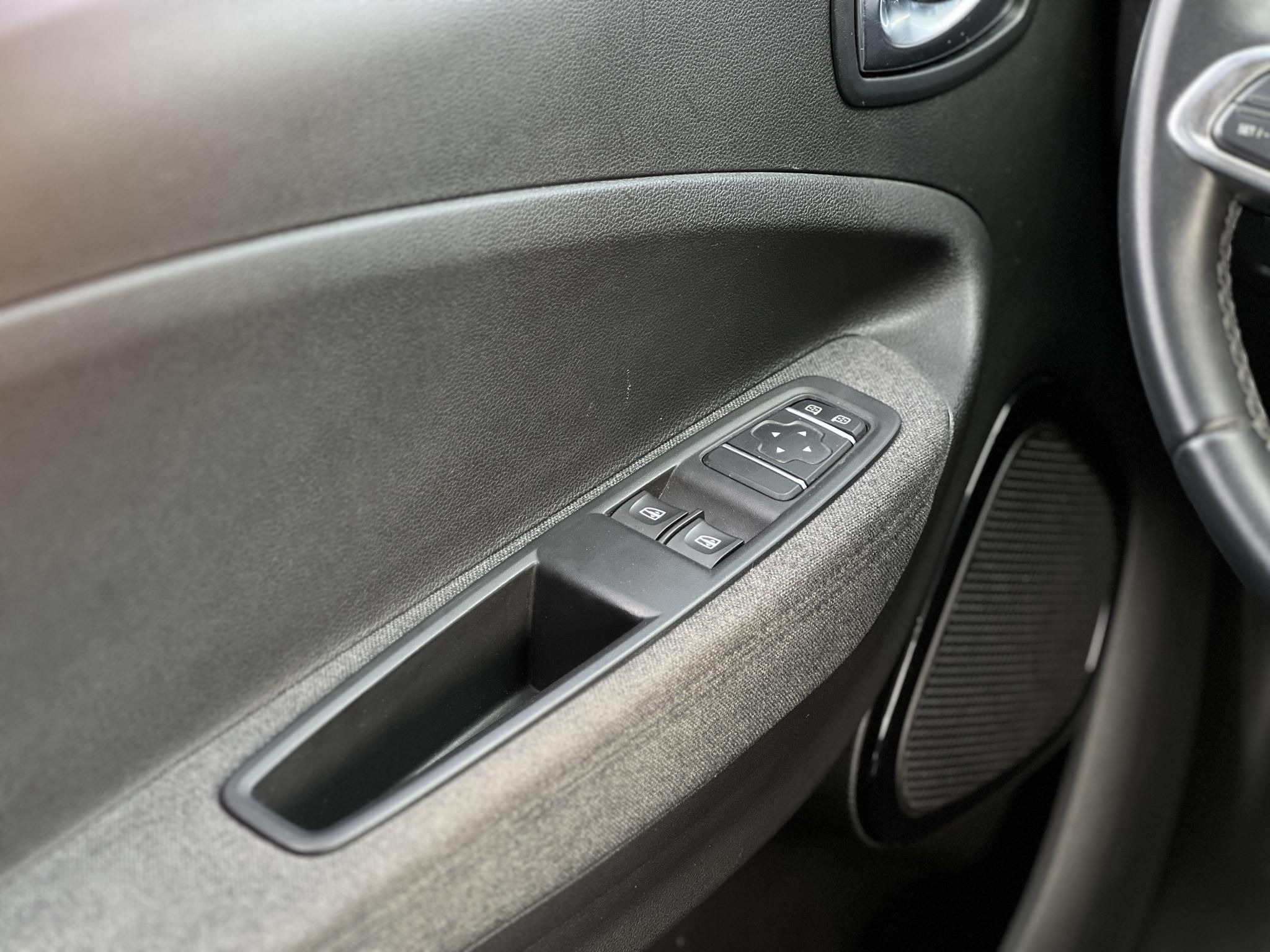 RENAULT ZOE Z.E. R110 52 kWh Life (Automata)