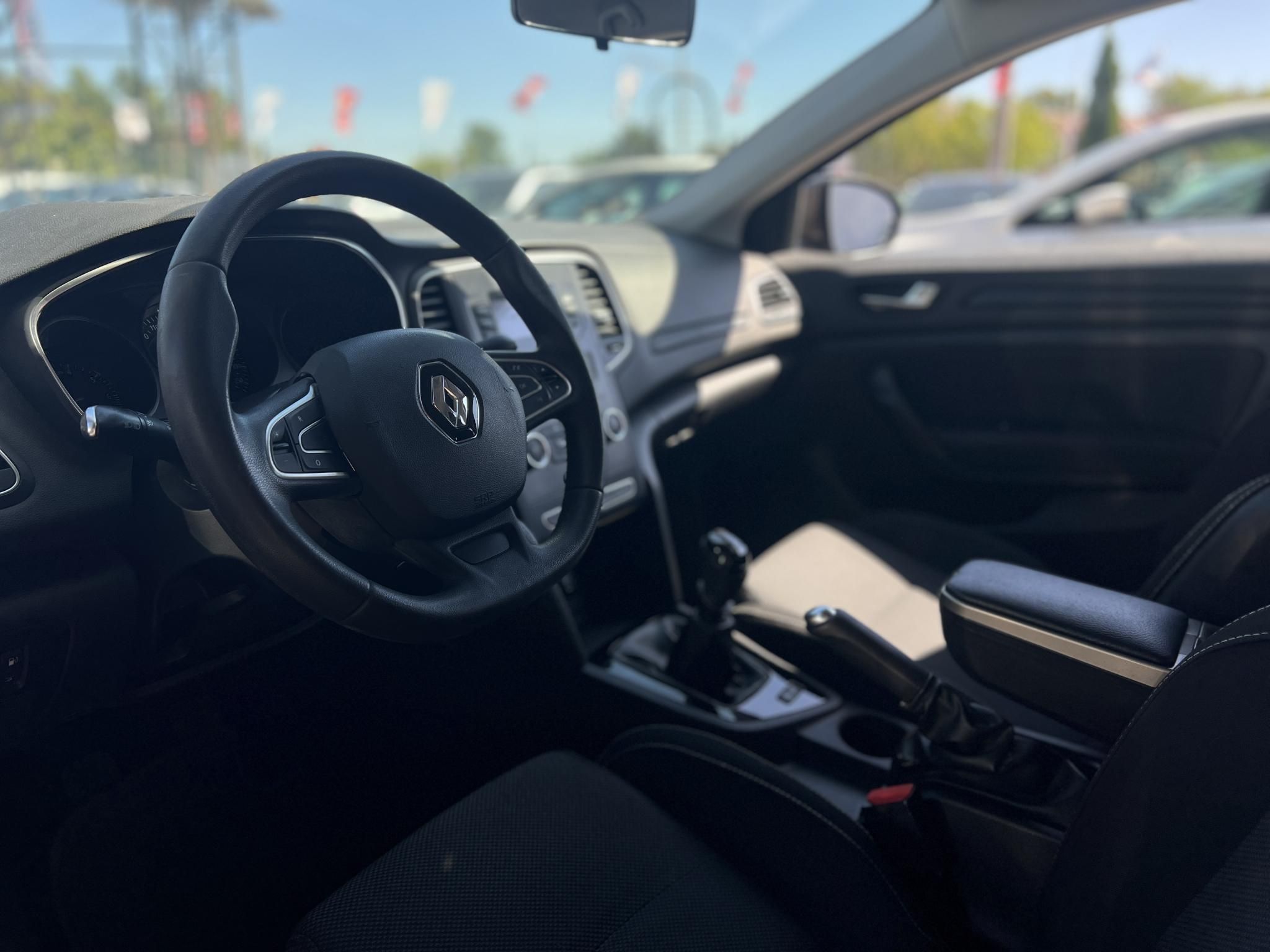 RENAULT MEGANE GrandCoupé 1.6 SCe Limited Magyarország 106e km Gyári fényezés Márkaszervizelt!