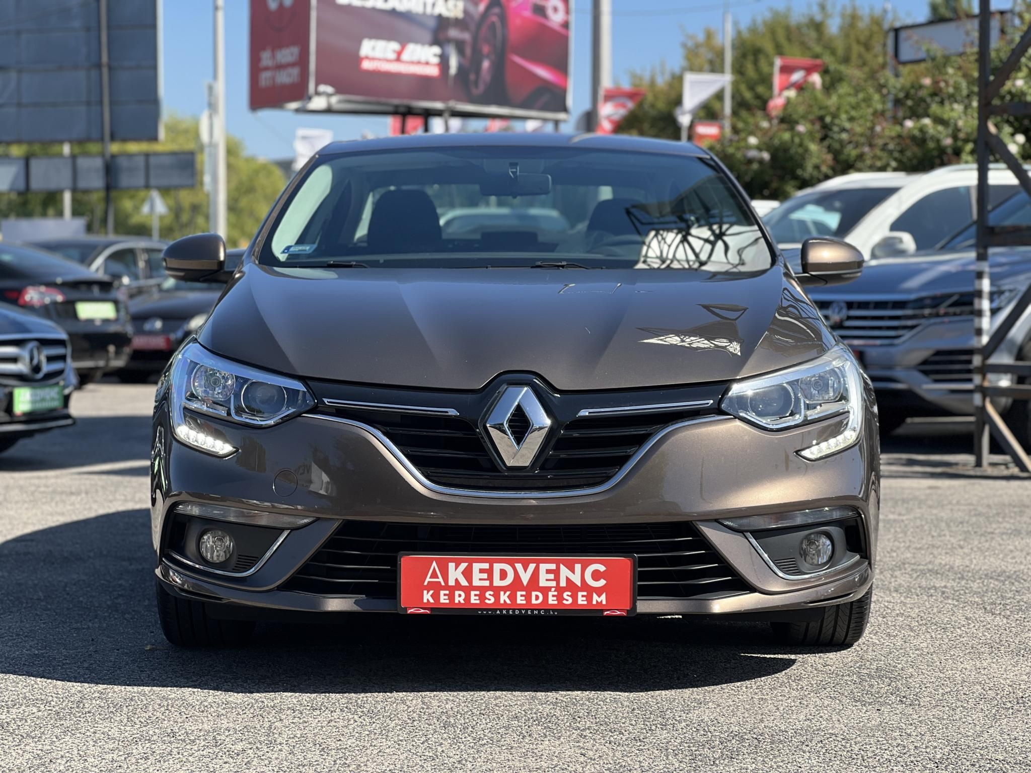 RENAULT MEGANE GrandCoupé 1.6 SCe Limited Magyarország 106e km Gyári fényezés Márkaszervizelt!