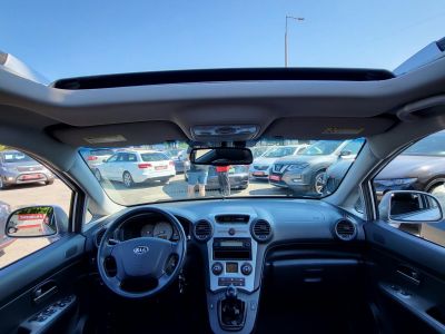 KIA CARENS 2.0 LX 7 személyes Napfénytető Digitklíma Félbőr Tolatóradar Szervizelt!
