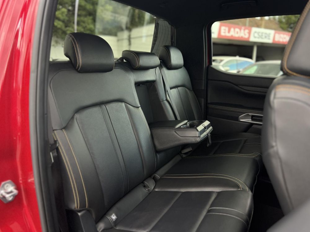 FORD RANGER 3.0 TDCi V6 EcoBlue 4x4 Wildtrak (Automata) ÁFÁS! M.o-i. Márkaszervizelt előélet. 3.5T vonóhorog!