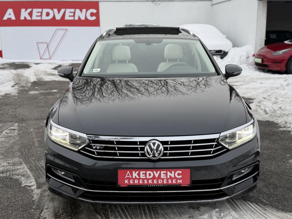 VOLKSWAGEN PASSAT VIII Variant 2.0 TSI BMT Highline 4Motion DSG R-line 280LE. Magyarországi. 115e km. Téli-nyári kerék garnitúra!