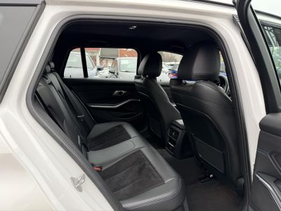 BMW 330e M Sport (Automata) Frissen szervizelt!