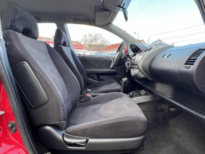 HONDA JAZZ 1.4 ES CVT My. 2005 M.o.-i. 1.tul. Klíma F1 Kormány váltó!Téli/Nyári garnitúra LEGOLCSÓBB!