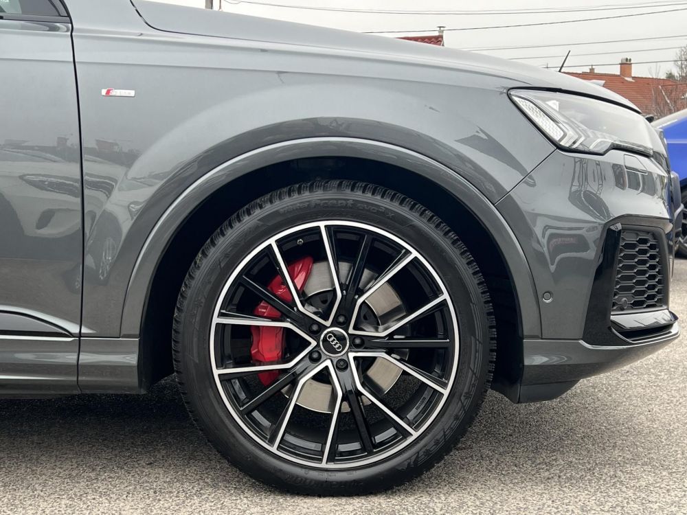 AUDI Q7 55 TFSI S line quattro Tiptronic ic M.o.-i. 1.tul. Carplay 360 kamera Bang/Olufsen! ÁFÁ-S ÁR!