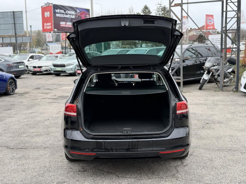 VOLKSWAGEN PASSAT VIII 1.4 TSI BMT ACT Comfortline Távtartó Navi Ülésfűtés Tolatóradar Frissen szervizelt!