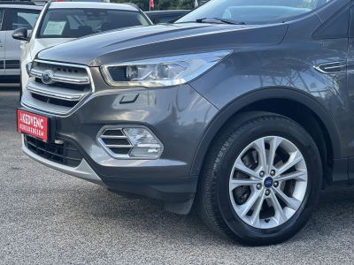 FORD KUGA 2.0 TDCi Titanium Technology AWD Magyarországi. Gyári fényezés. Carplay. Szervizelt. Vonóhorog!