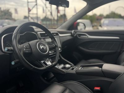 MG ZS EV Luxury. 68e km. végig vezetett márkaszerviz. Carplay. panorámatető