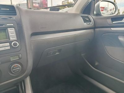 VOLKSWAGEN JETTA 1.6 Trendline Magyarországi Klíma Tempomat 198e km!