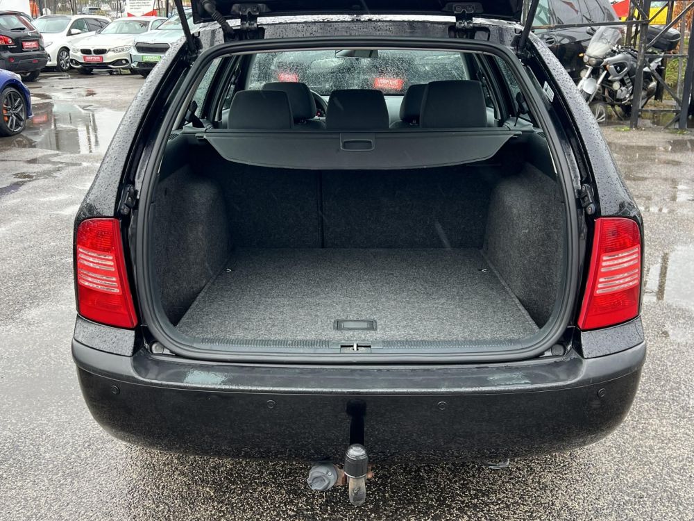 SKODA OCTAVIA Combi 1.6 Classic Klíma Vonóhororg City szervó!