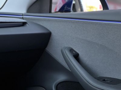 TESLA MODEL 3 RWD Premium (Automata)