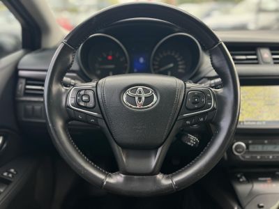 TOYOTA AVENSIS Touring Sports 2.0 D-4D Executive Magyarországi. Gyári fényezés. Végig vezetett szervizkönyv!