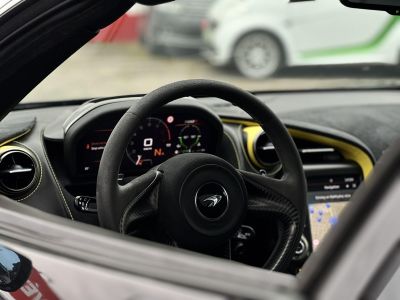 MCLAREN 720S Alcantara belső. carbon pack. Bowers&Wilkins hangrendszer