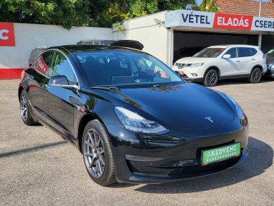 TESLA MODEL 3 Long Range AWD (Automata) 500 km hatótáv. összkerékhajtás. led lámpa. panorámatető. fűthető bőrbelső. navi