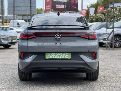 VOLKSWAGEN ID.5 77 kWh GTX 4Motion 60e km. téli-nyári kerék garnitúra. megkímélt állapot!