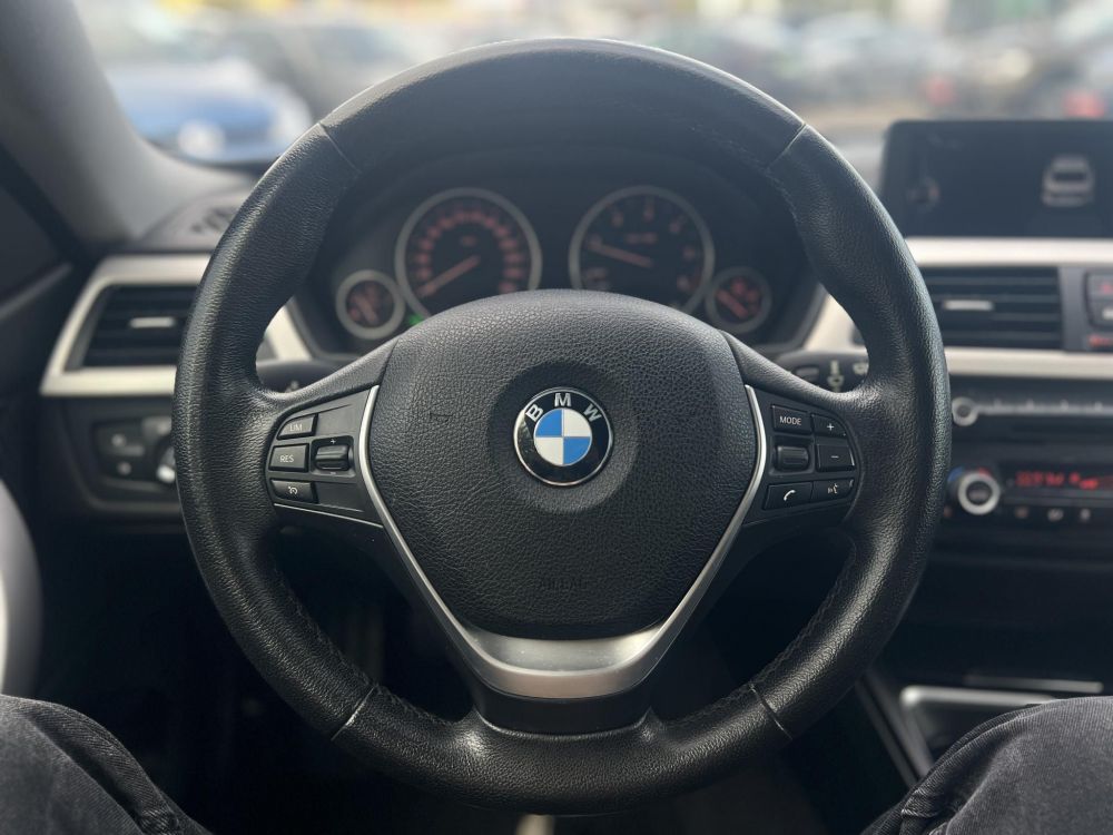 BMW 420d kézi váltó. Prof Navi. rendszeresen szervizelt. xenon. 5L/100km. A legjobb áron!
