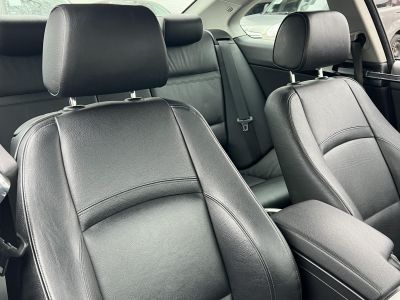 BMW 325i (Automata) Xenon Tempomat Ülésfűtés Bluetooth Navi PDC