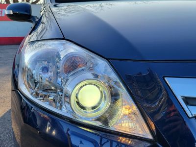 TOYOTA AURIS 1.8 HSD Sol Navi (Automata) Xenon Tempomat Kamera Digitklíma Vonóhorog Keyless