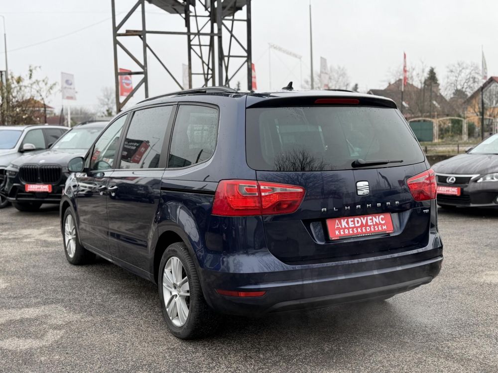 SEAT ALHAMBRA 2.0 CR TDI Style DSG [7 személy] Panorámatető Ülésfűtés Adaptív futómű Világos belső Frissen szervizelt!