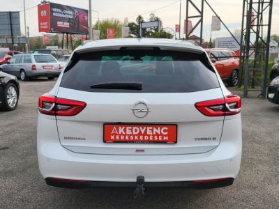 OPEL INSIGNIA Sports Tourer 2.0 CDTI Innovation Start Stop (Automata) LED Holttér Sávtartó Navi Carplay Ülésfűtés Kamera Vonóhorog